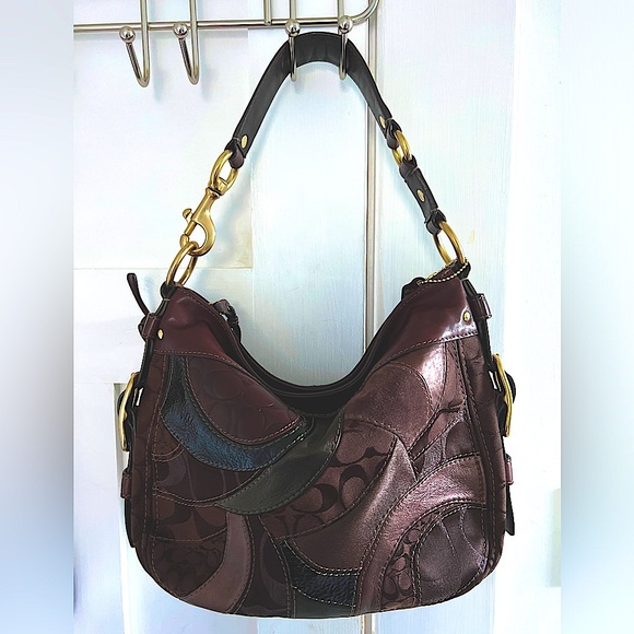 SOLD - Coach Zoe Hobo Patchwork Shoulder Bag - Picture 6 of 11